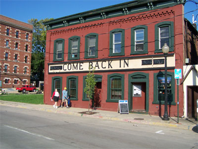 Come Back In Resturant in Madison