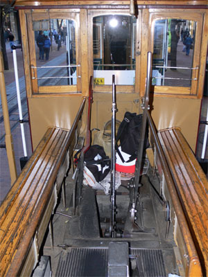 Controls for the cable car