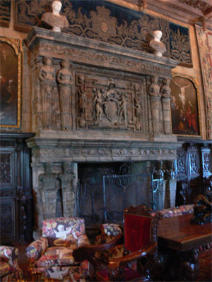 A fireplace in each room with large mantel