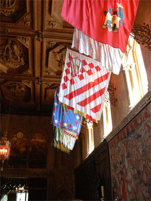 Notice the relief ceiling carvings